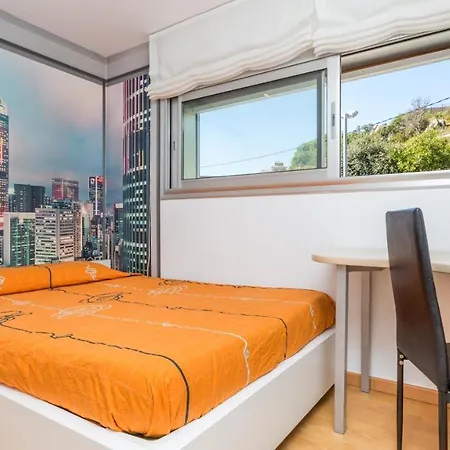 160683 - Con Vistas En Lloret De 8 Pers 4 Dormitorios Cerca De Mar Y Con Wifi. Вілла